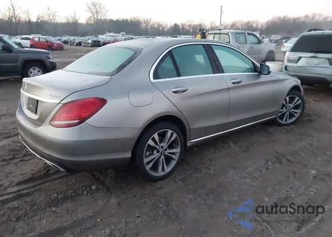 2019 Mercedes-Benz C 300 4Matic из США, поврежденный, VIN 55SWF8EB1KU289376